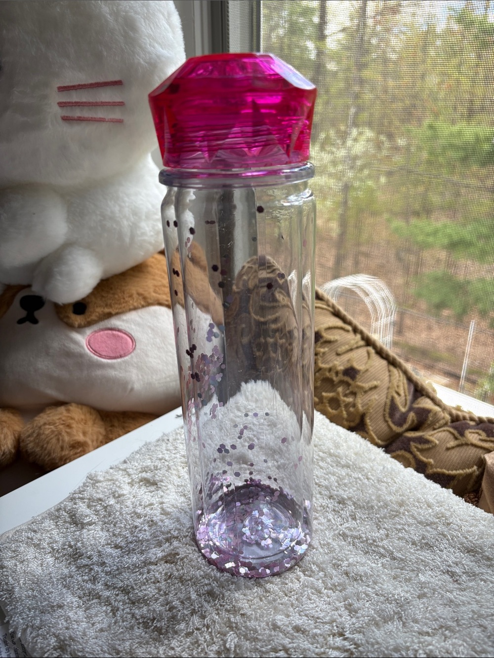 Pink Gem-Topped Clear Glitter Water Bottle